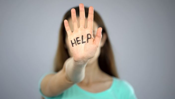 an employee exprience bullying asking help